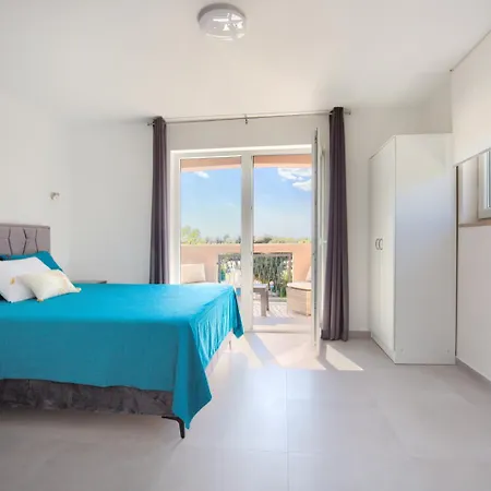 Apartment Harmony - *